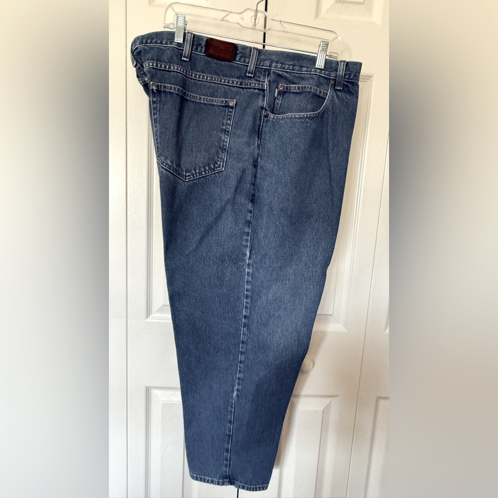 MEN'S JEANS Relaxed Fit Medium Blue Denim Wash Straight Leg LL Bean Double L - Picture 3 of 14